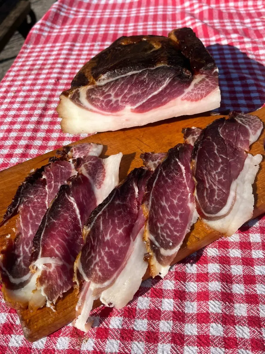Pršuta od mangulice